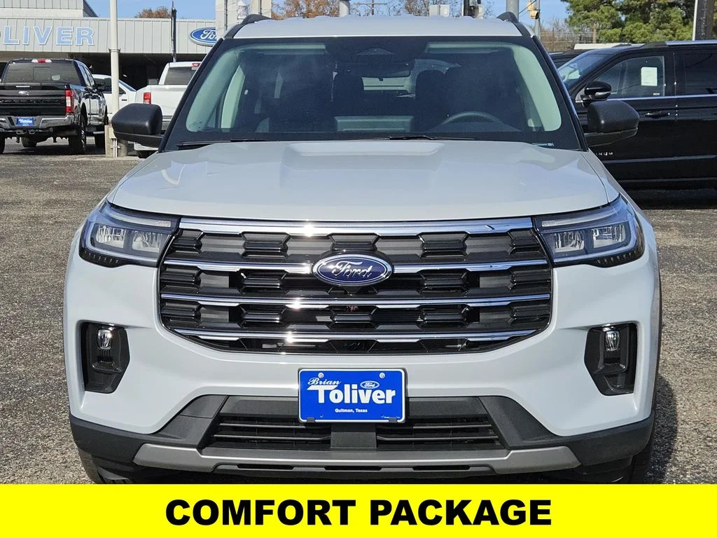 New 2026 Space White Metallic Ford Active image 3