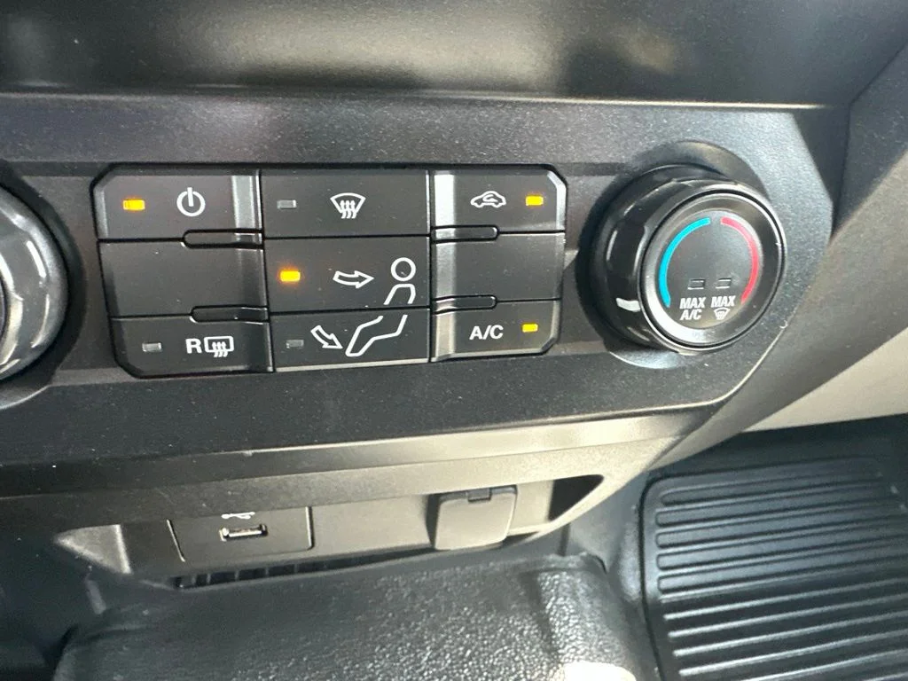 Used 2022 White Ford XL image 22