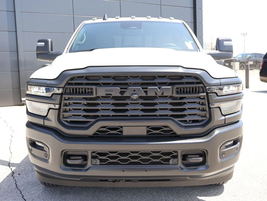 New 2026 Bright White Clearcoat RAM Tradesman image 7