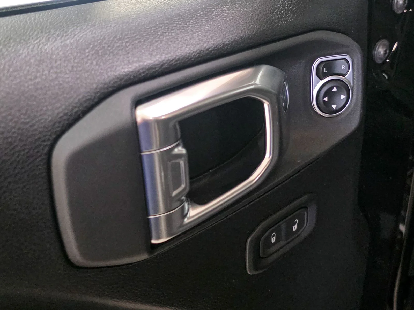 2026 Jeep Wrangler 4-Door Rubicon - Photo 17