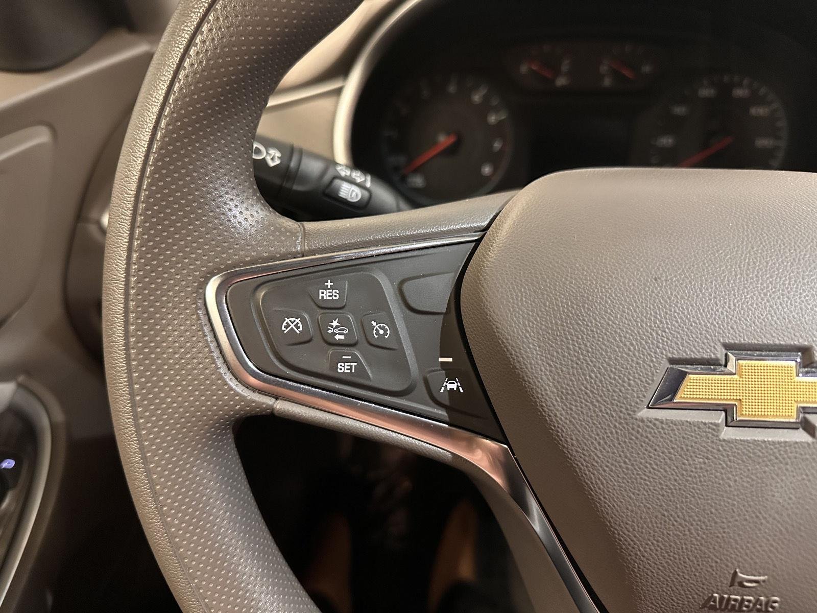 Used 2025 Mineral Gray Metallic Chevrolet LT image 19
