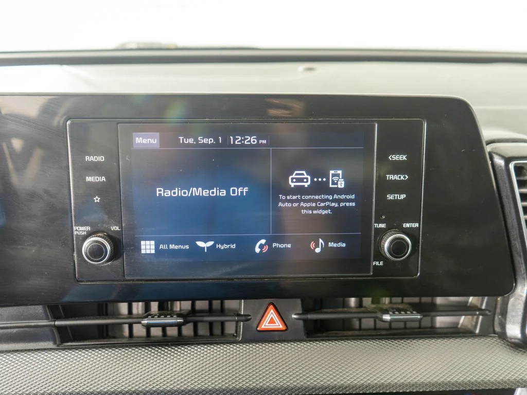Used 2023 White Kia LX image 18