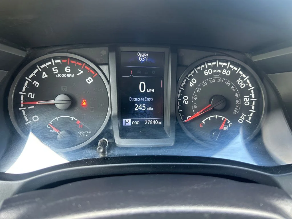 Used 2022 Gray Toyota SR image 11