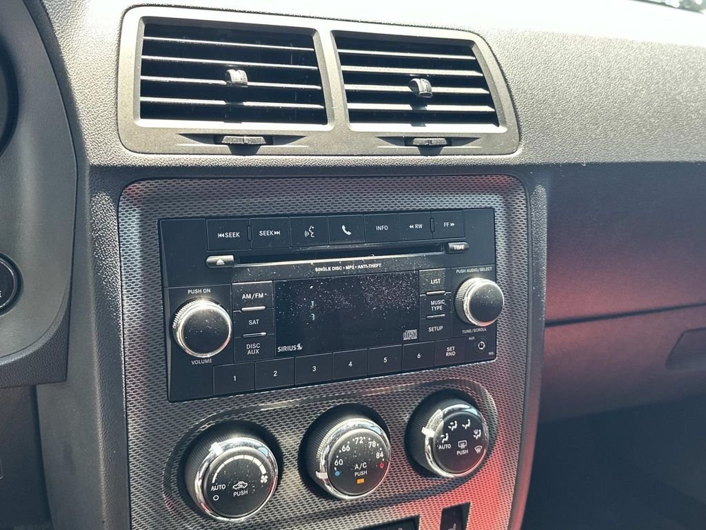 Used 2013 White Dodge R/T image 3