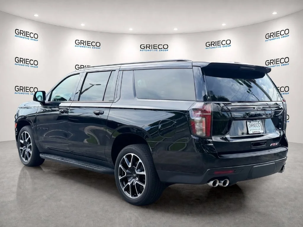 Used 2023 BLACK Chevrolet RST image 5