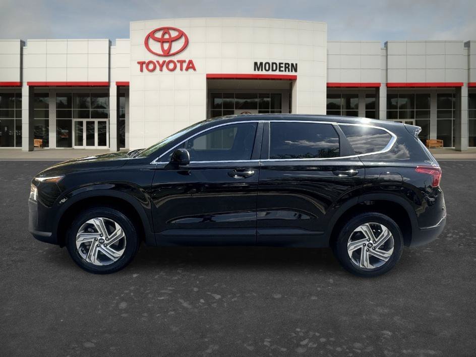 Used 2023 Twilight Black Hyundai SE image 7