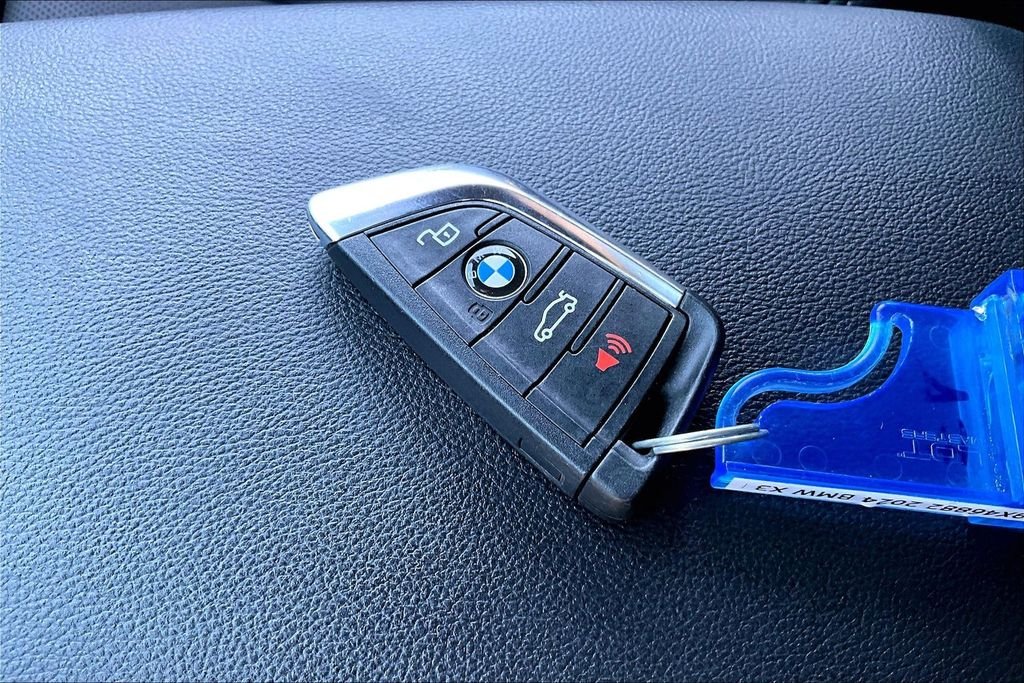 Used 2024 Gray BMW M40i image 35