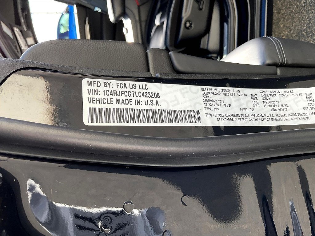 Used 2020 Black Jeep Overland image 21