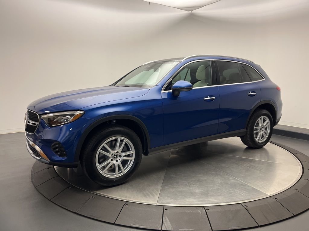 Used 2026 Starling Blue Metallic Mercedes-Benz GLC 300 image 3
