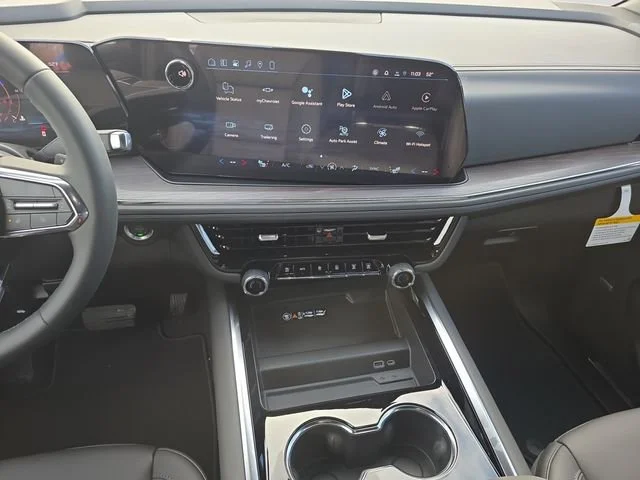 Used 2026 Summit White Chevrolet LT image 11