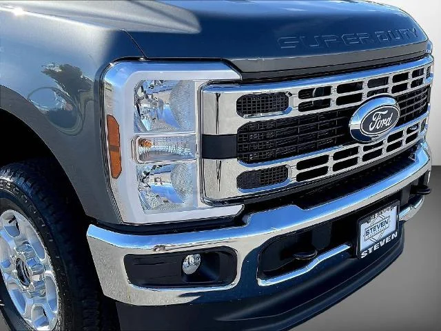 New 2027 Carbonized Gray Metallic Ford F-250® XLT image 80