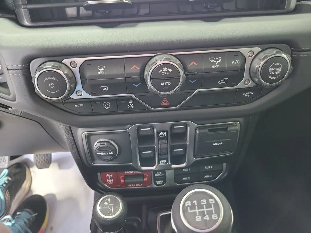New 2026 Reign Jeep Rubicon image 15