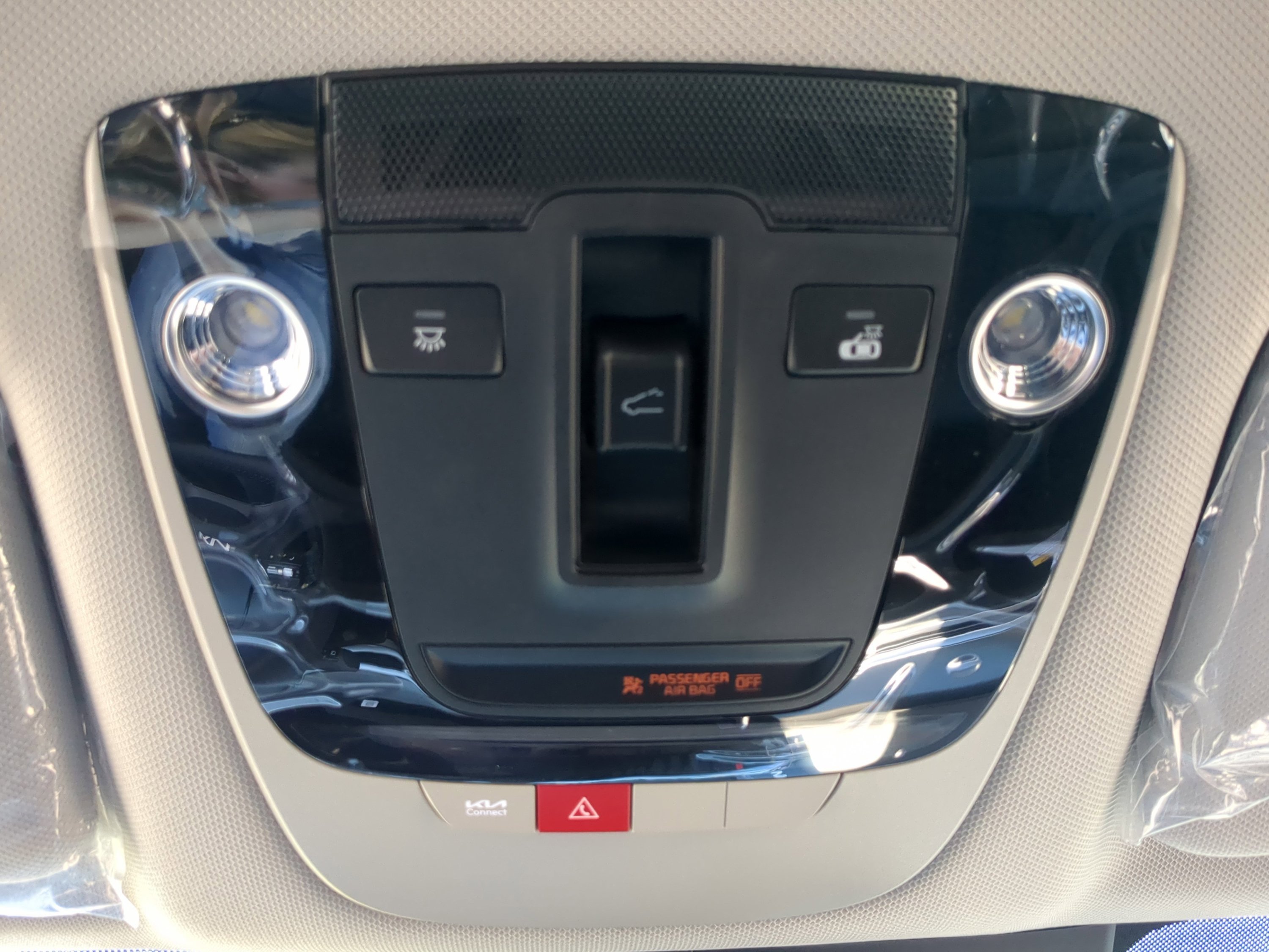 New 2026 Ivory Silver Kia S image 9