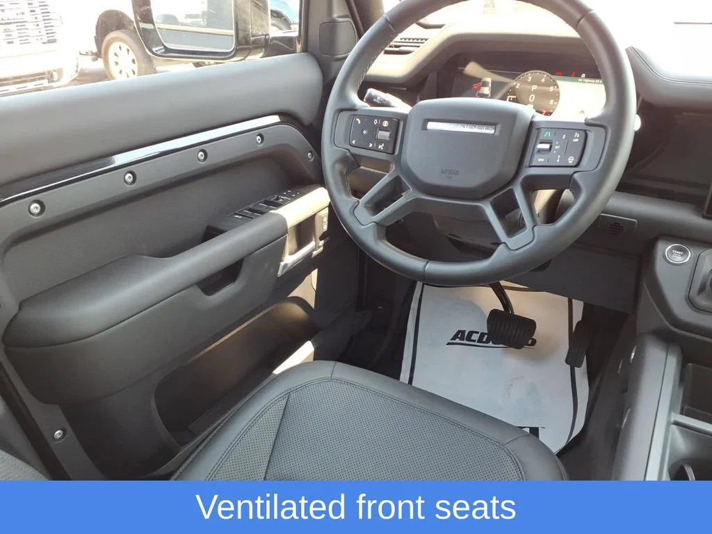 Used 2025 Black Land Rover 110 P400 X-Dynamic SE image 20