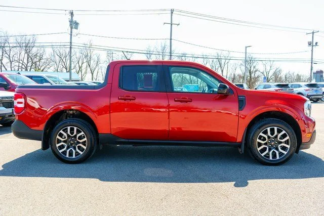 Used 2024 Red Ford Lariat image 5
