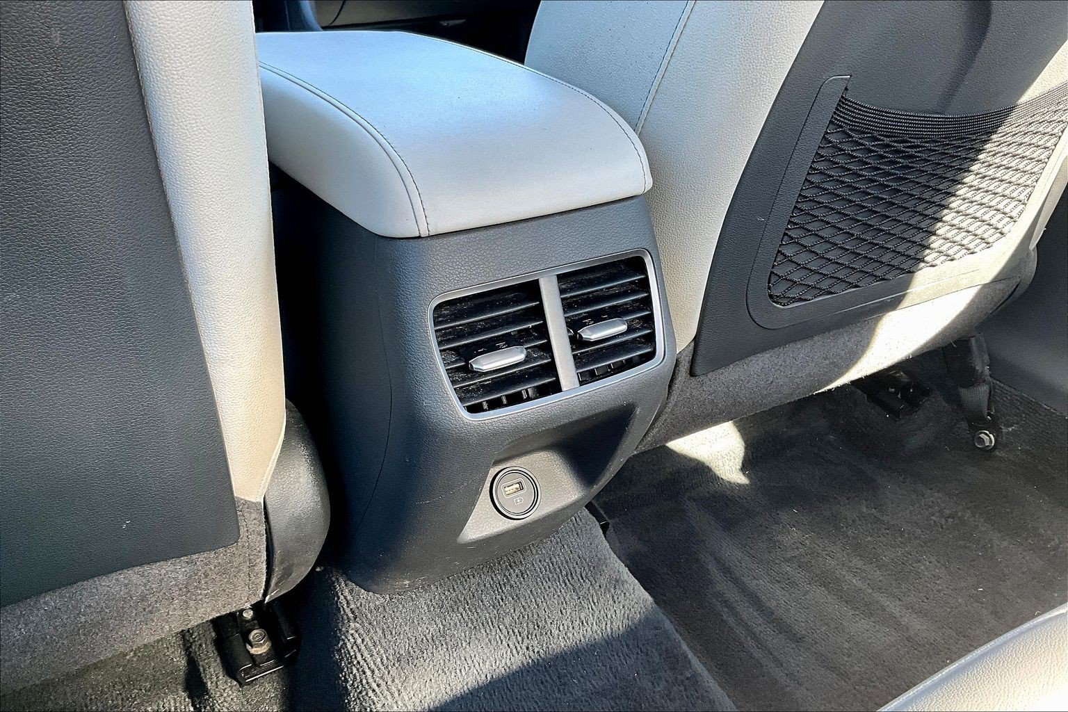 Used 2022 Gray Hyundai Limited image 7