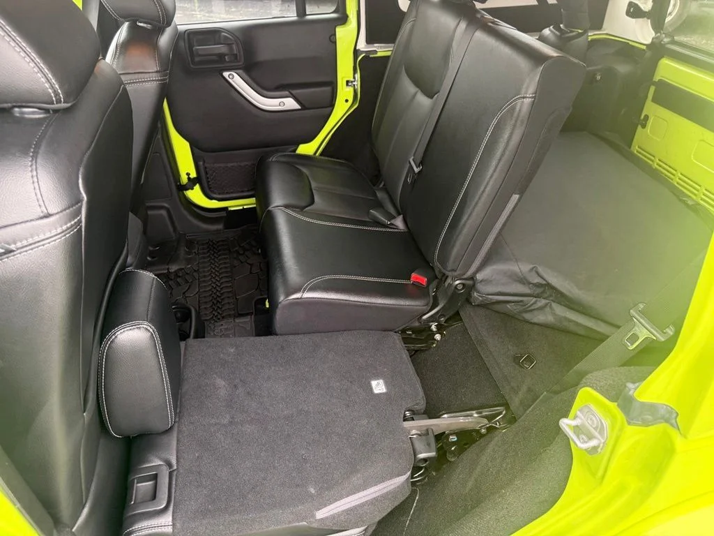 Used 2017 Green Jeep Unlimited Sahara image 43