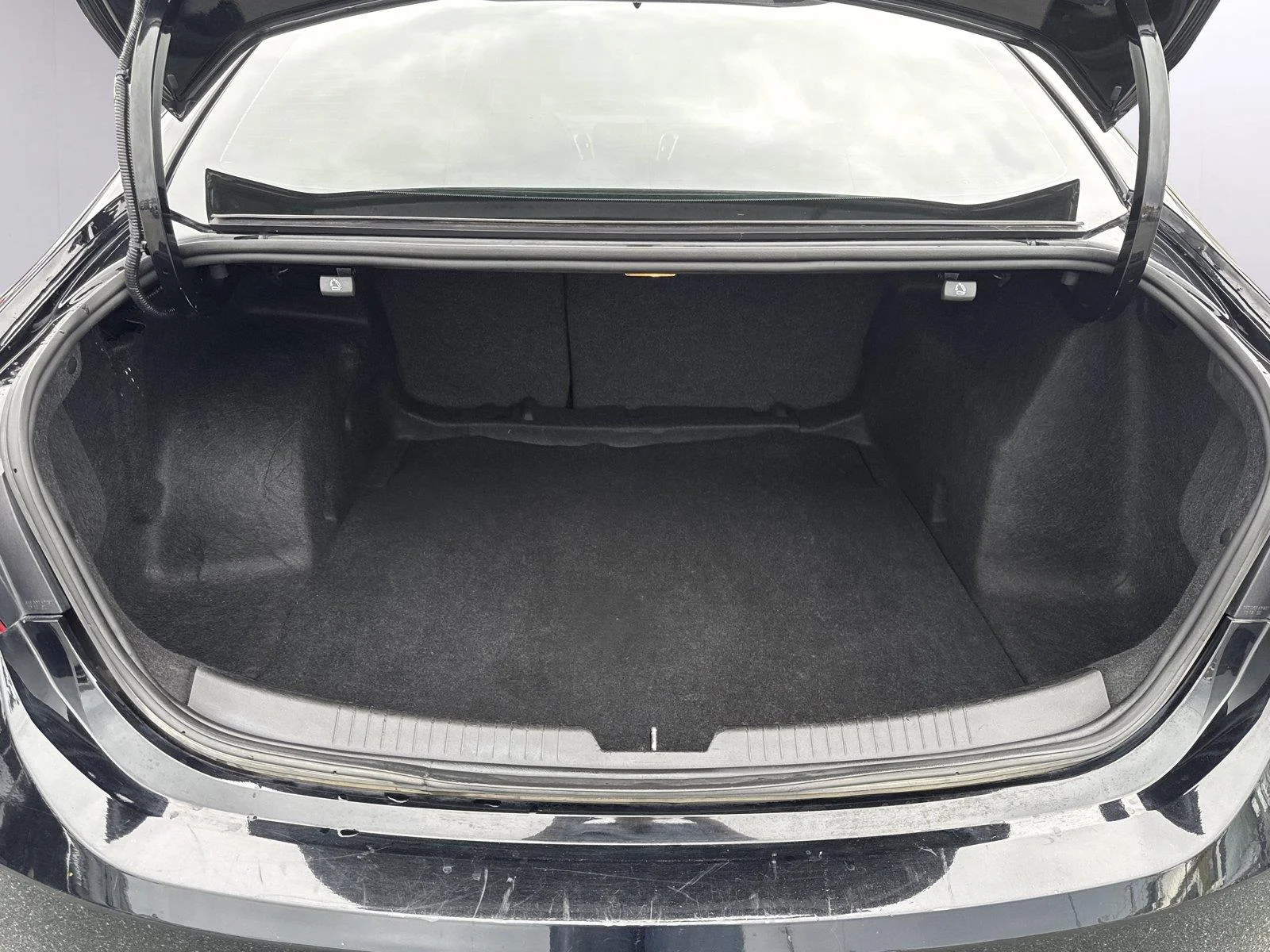 Used 2022 MOSAIC BLACK METALLIC Chevrolet LS image 28
