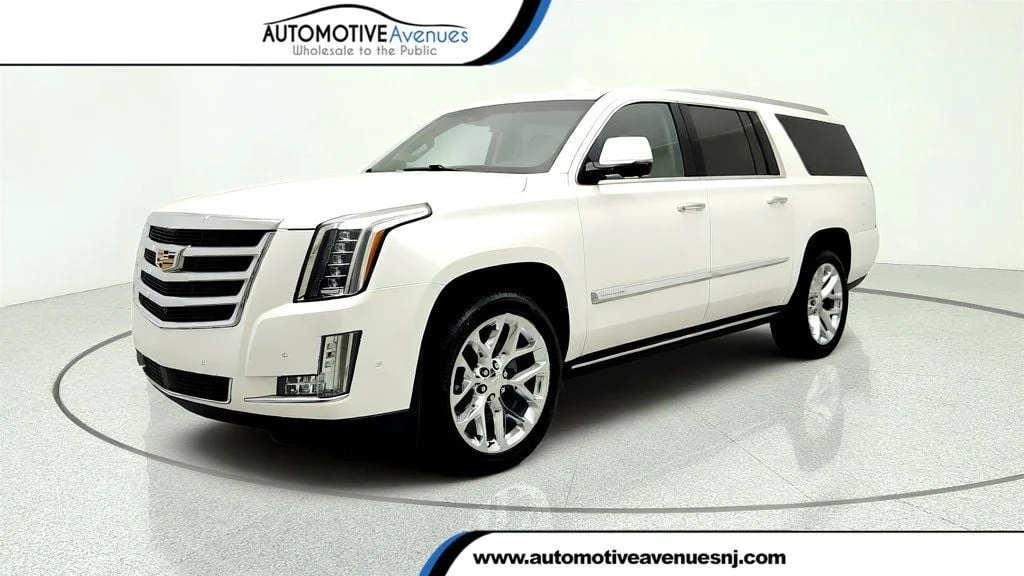 Used 2018 Crystal White Tricoat Cadillac 4WD 4dr Premium Luxury image 1