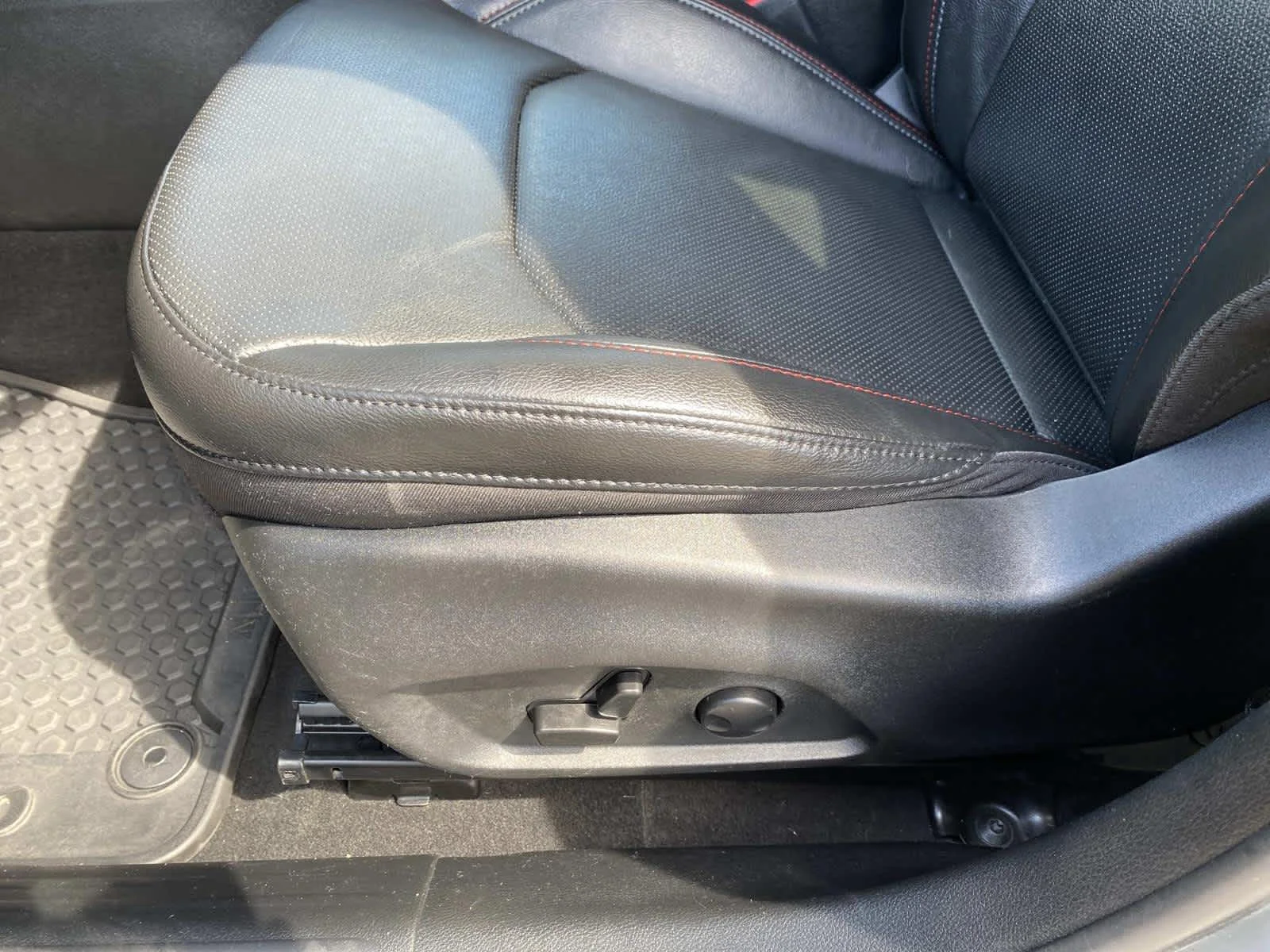 Certified Used 2022 Sting-Gray Clearcoat Jeep Trailhawk image 25