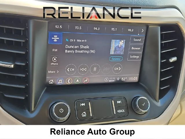 Used 2023 White GMC Denali image 34