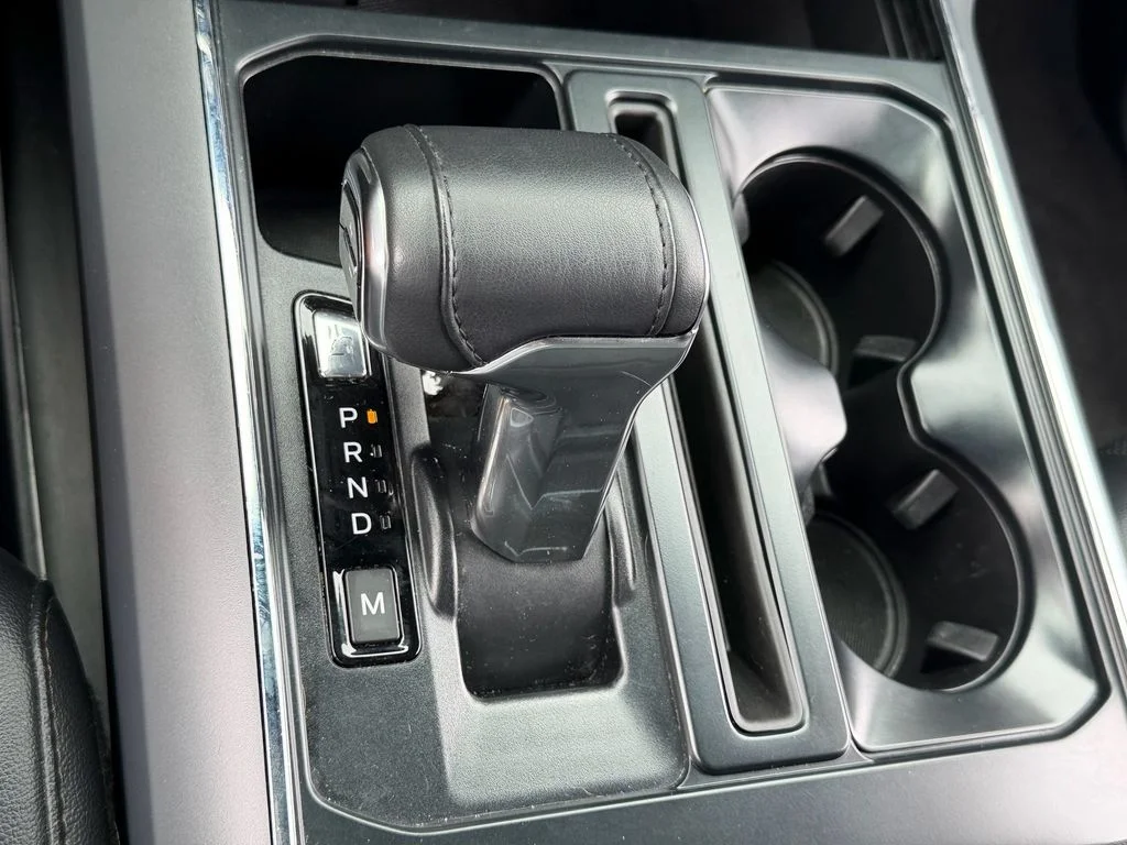 Used 2024 White Ford Lariat image 29