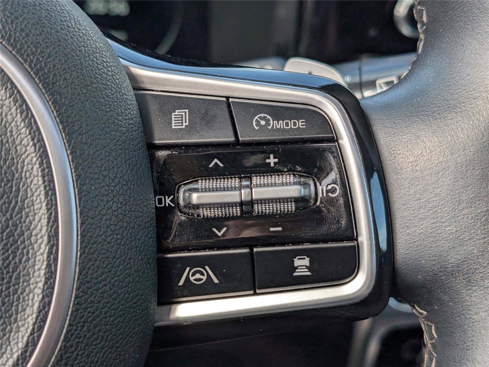 Used 2021 Blue Kia SX Prestige image 21