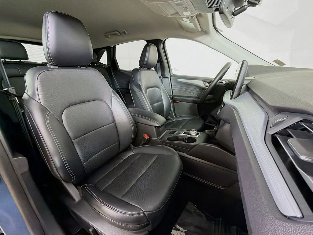 Used 2025 Blue Ford Platinum image 24