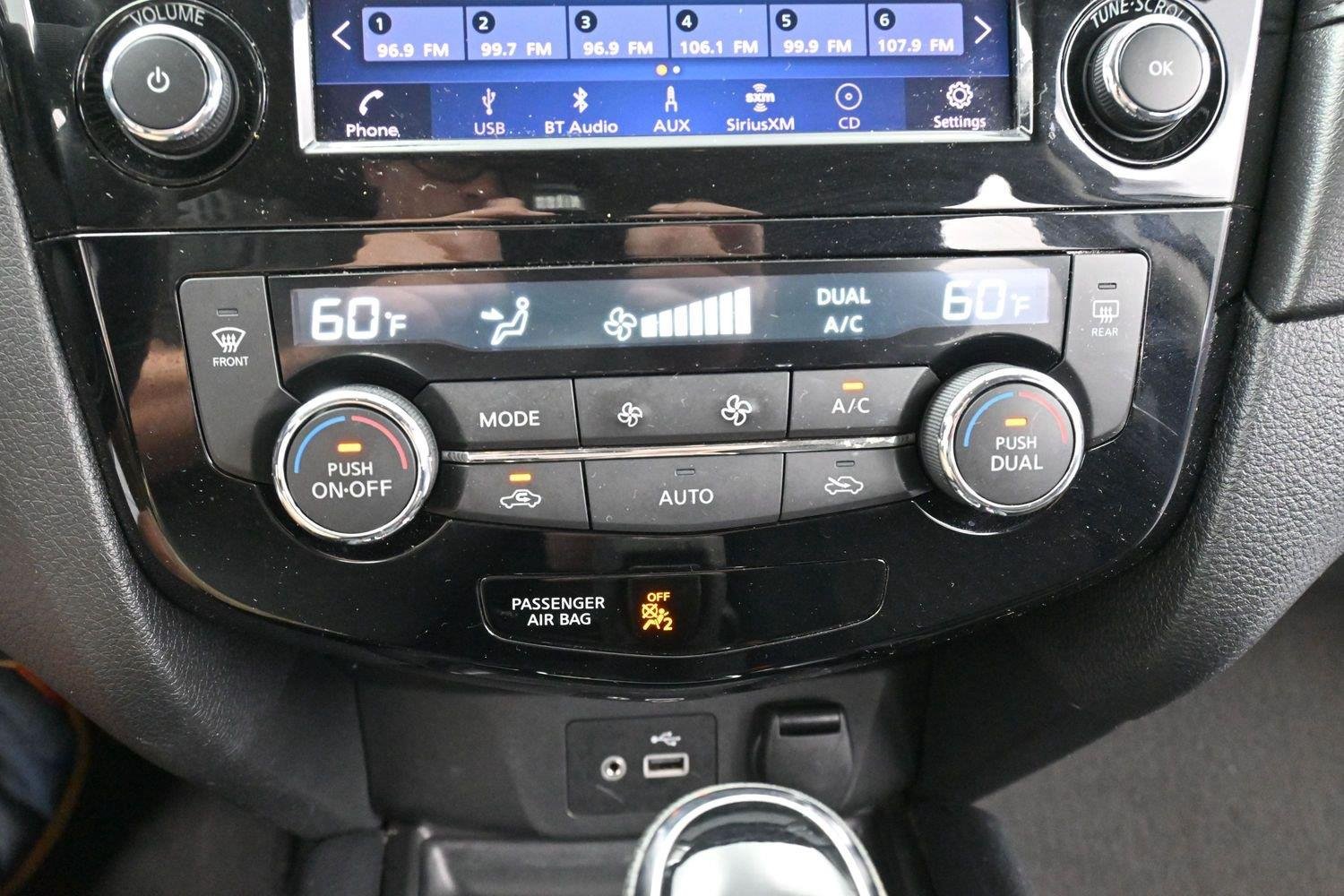 Used 2018 Caspian Blue Nissan SV image 24