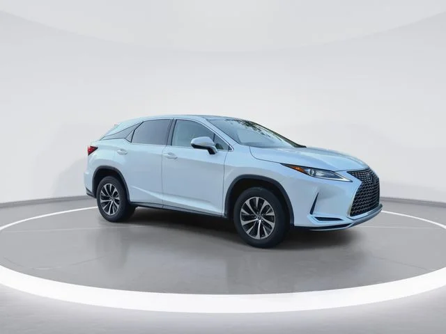 Used 2022 White Lexus 350 image 9