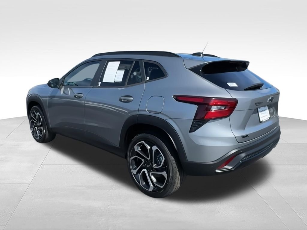 Used 2025 Gray Chevrolet 2RS image 6