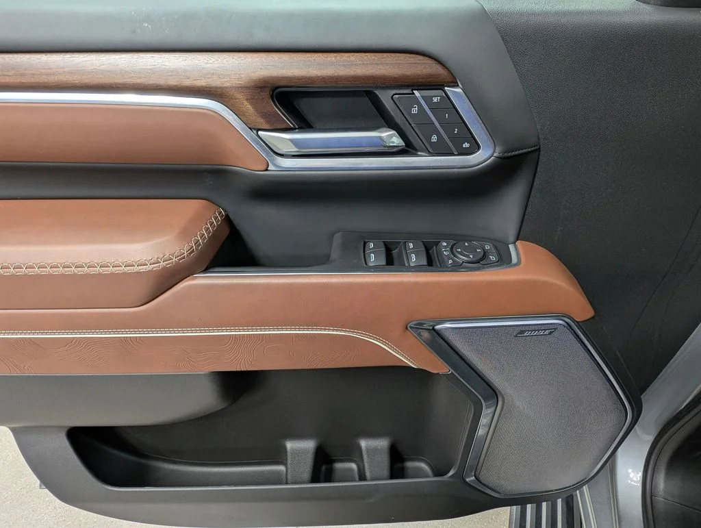 Used 2025 Sterling GMC Denali Ultimate image 13