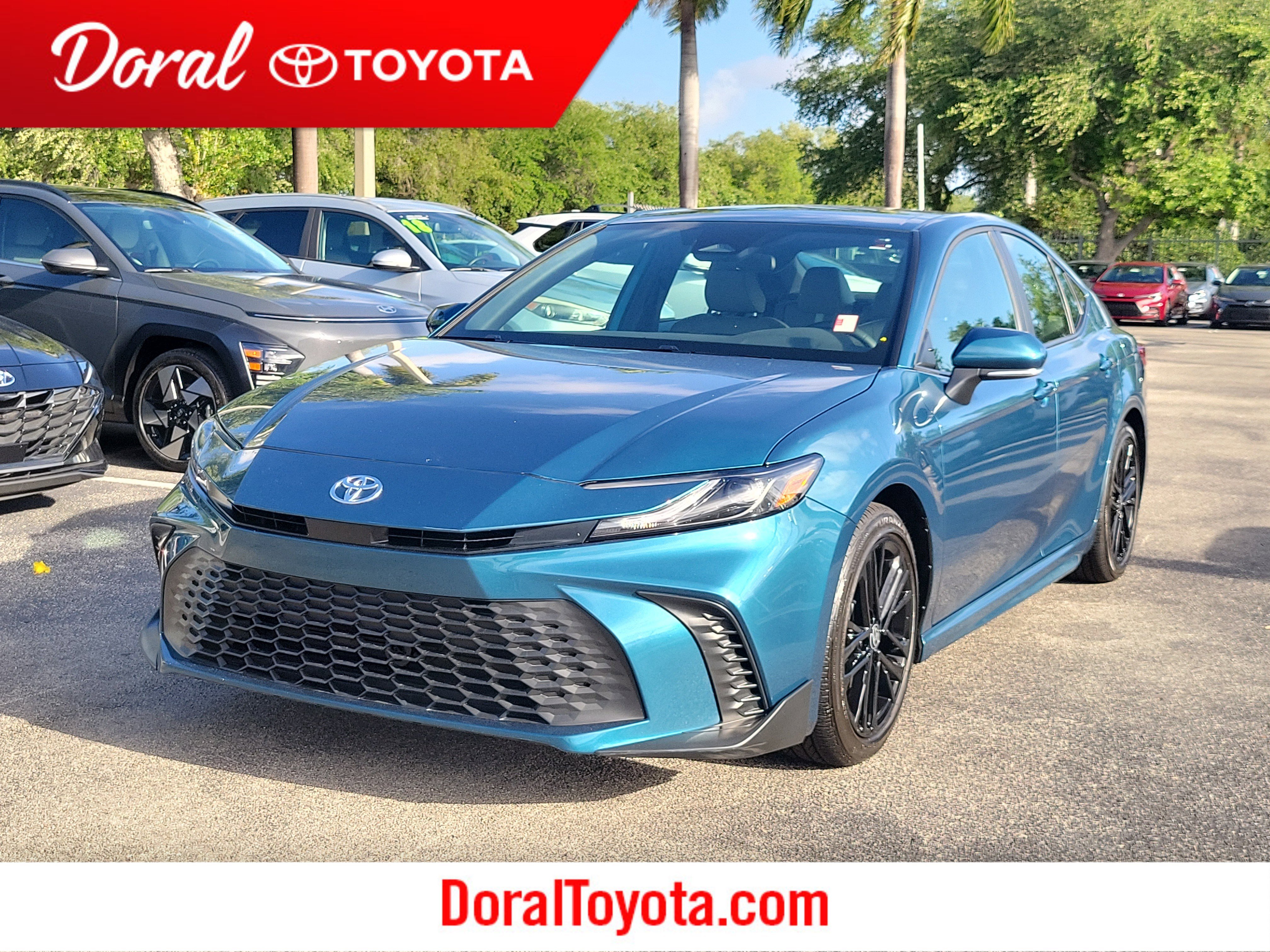 2025 Toyota Camry SE