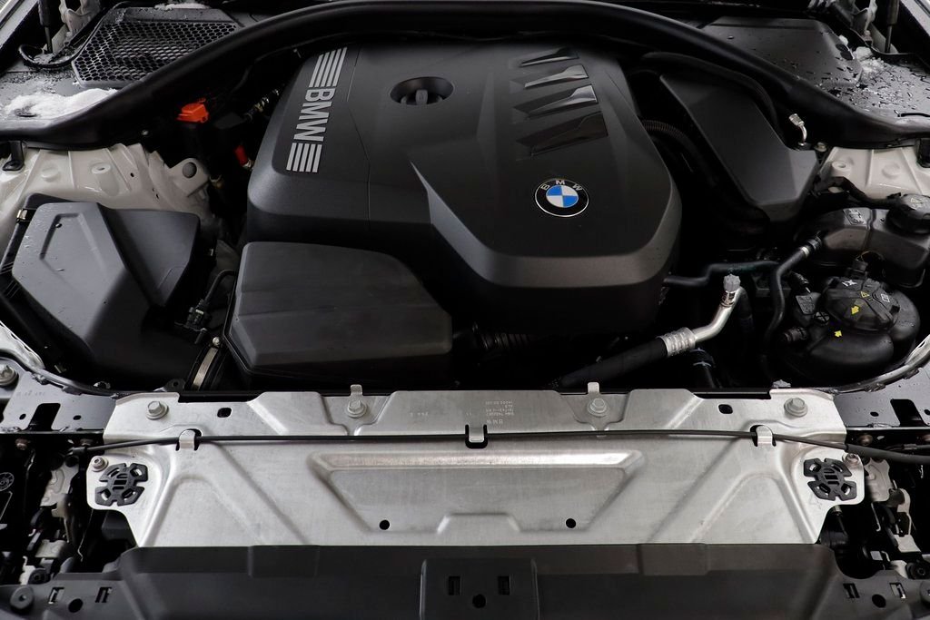 2026 BMW 3 Series 330i - Photo 21