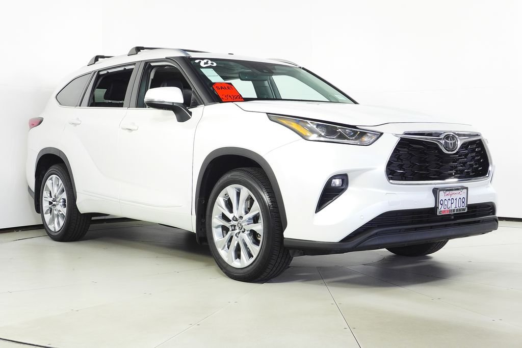 Used 2023 Pearl Toyota Limited image 4