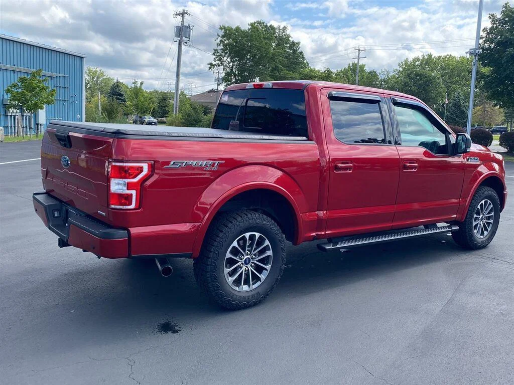 Used 2020 Rapid Red Metallic Tinted Clearcoat Ford XLT image 10