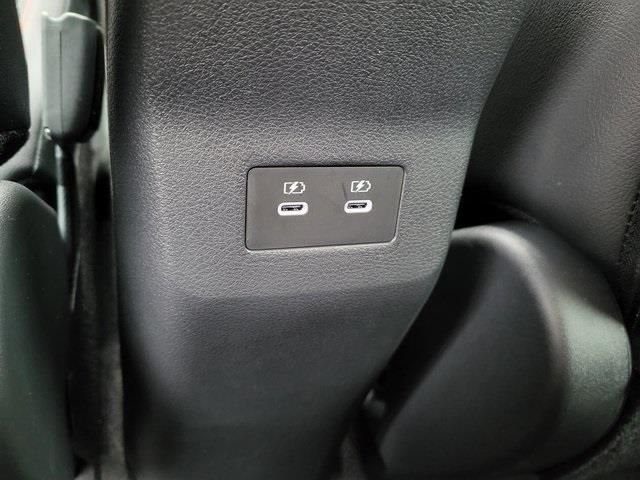 2026 Nissan KICKS SR - Photo 16