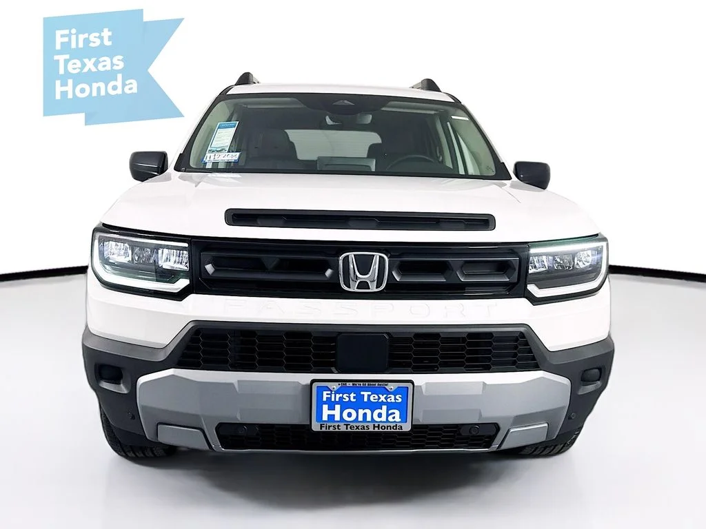 New 2026 Platinum White Pearl Honda RTL image 3