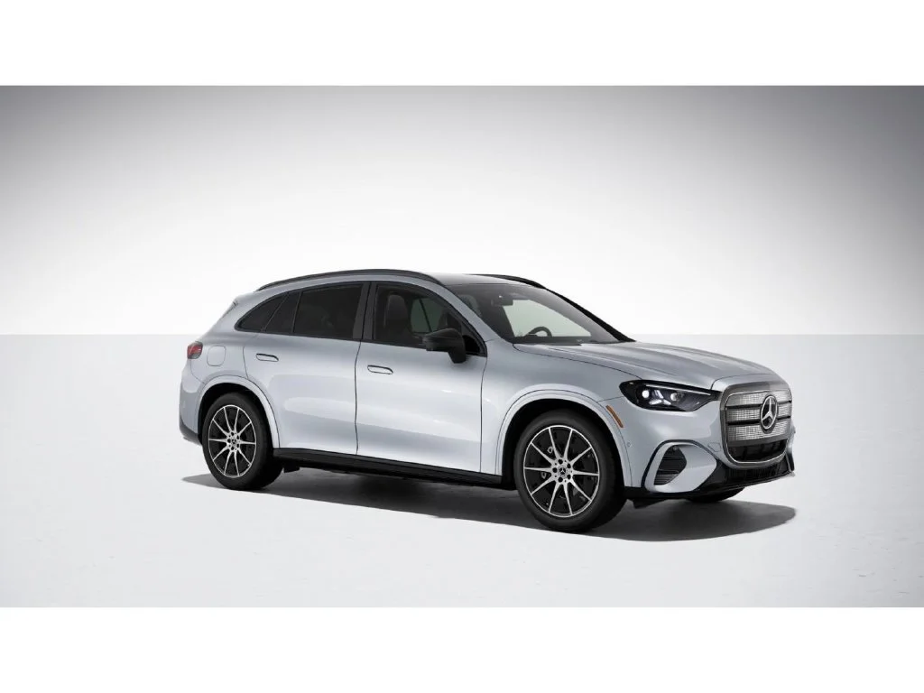 New 2027 Silver Mercedes-Benz GLC 400 image 12