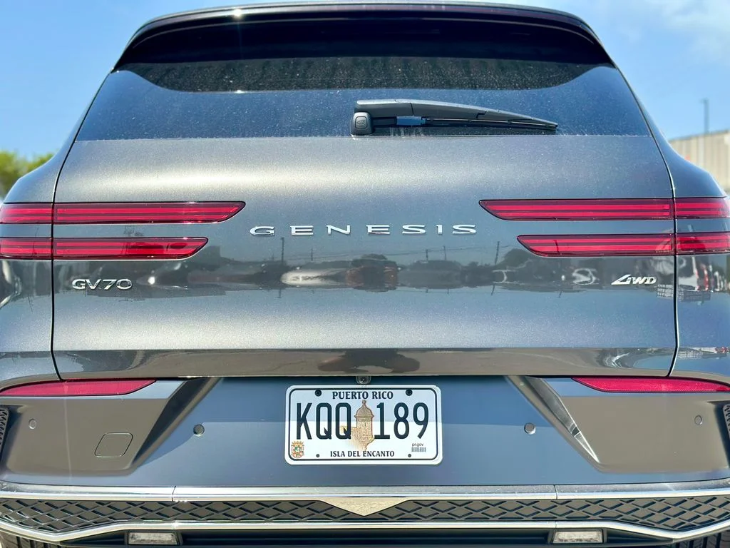 Used 2026  Genesis  image 5