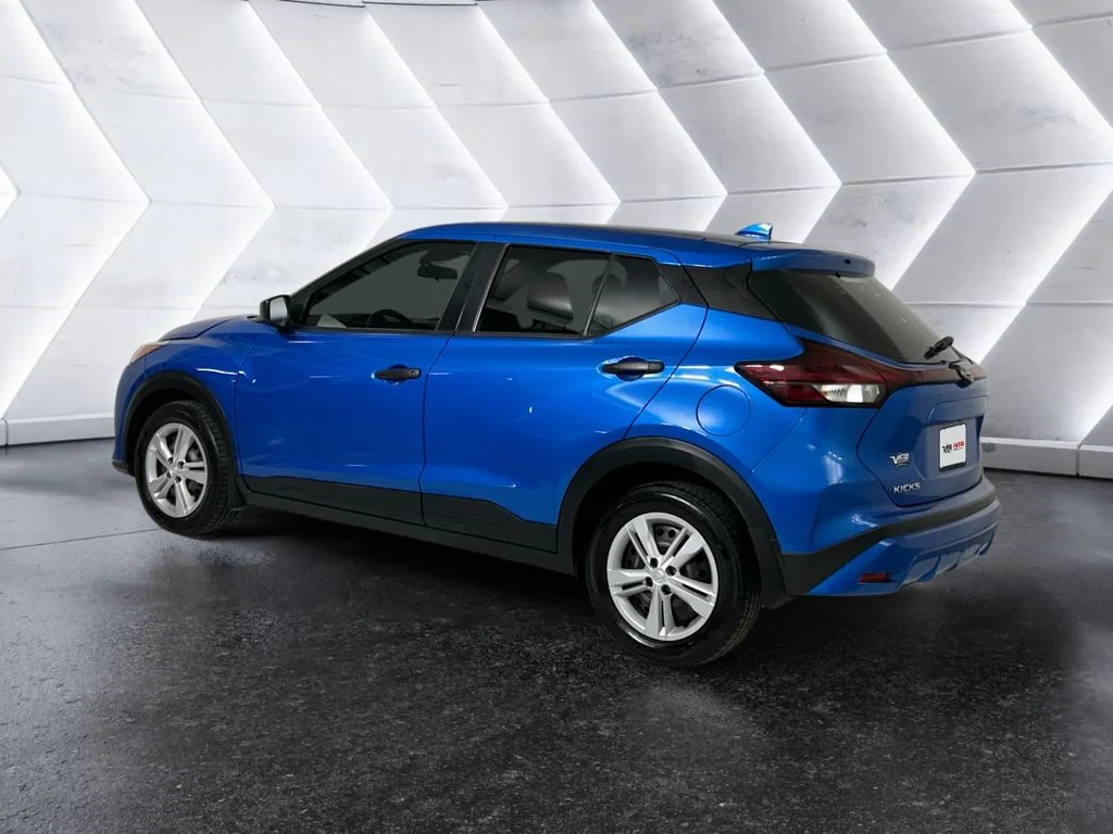Used 2024 Blue Nissan S image 6