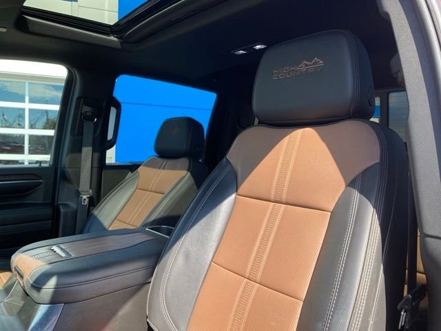 Used 2024 Red Chevrolet High Country image 14