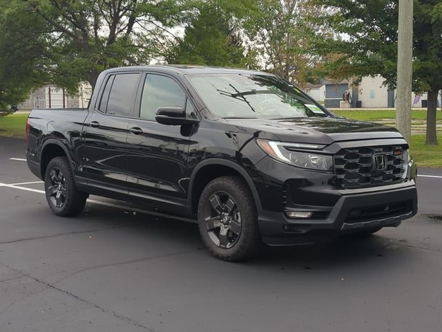 New 2026 Crystal Black Pearl Honda TrailSport image 4