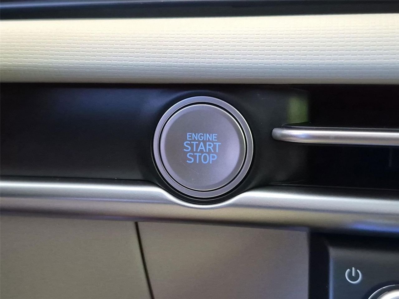 New 2026 Atlantis Blue Hyundai SE FWD image 30