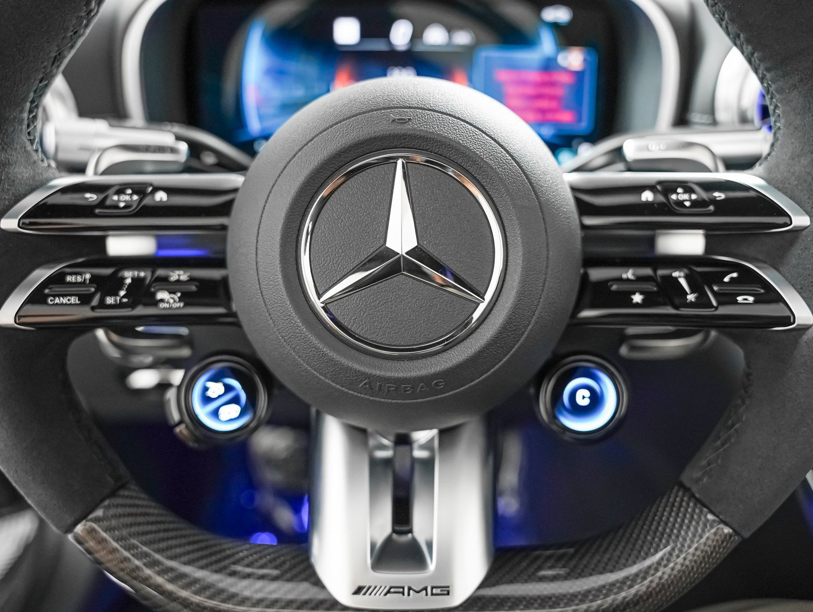 New 2026 MANUFAKTUR Silicon Grey Solid Mercedes-Benz AMG® SL 55 Roadster image 12