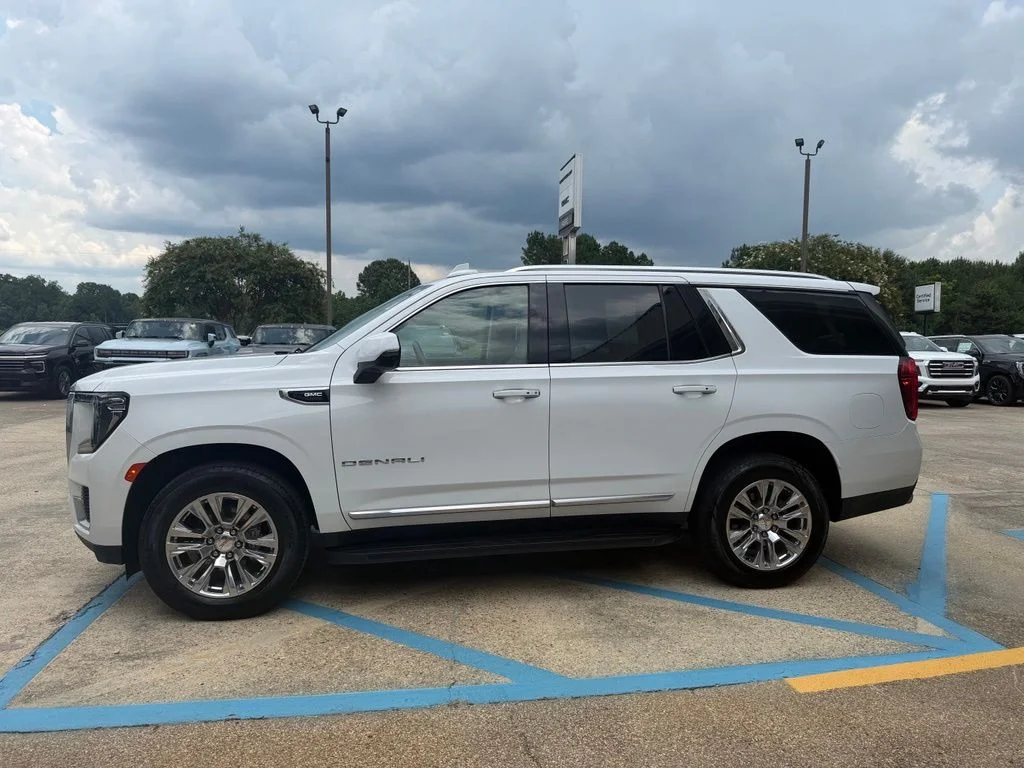 Used 2024 White GMC Denali image 4