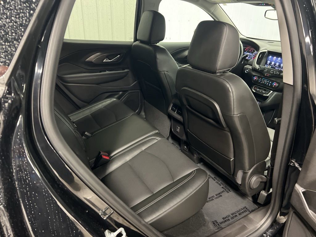 2024 GMC Terrain SLT - Photo 11