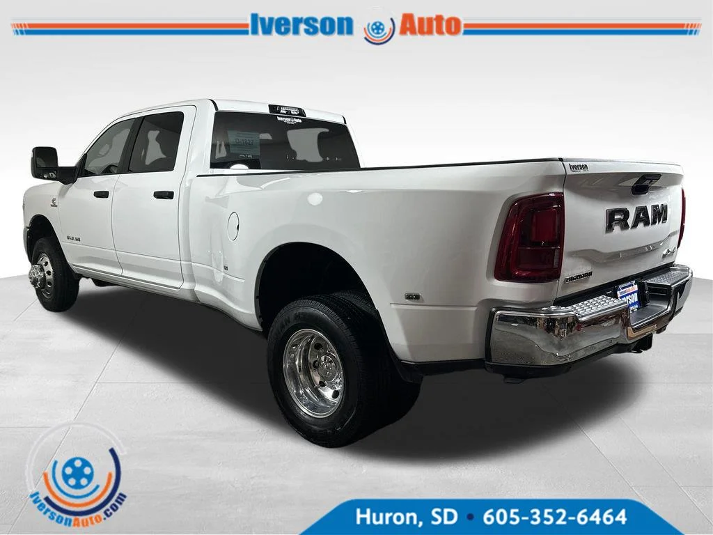 New 2026 Bright White Clearcoat RAM Big Horn image 8