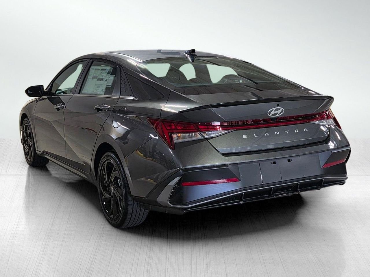 New 2026 Amazon Gray Hyundai SEL Sport image 5