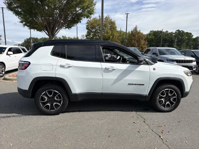 Used 2025 White Jeep Trailhawk image 14